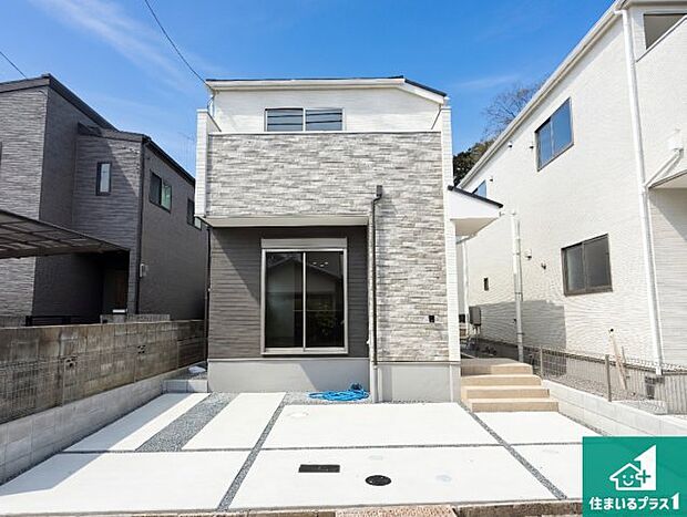 【外観】安心の10年保証！外観を美しく保ち、雨水で汚れを落とします！気になることがありましたら、お気軽にお問い合わせください！