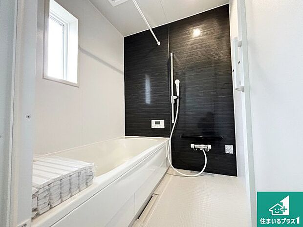 【洋室】シンプルな洋室は、自分好みのインテリアが楽しめます♪ご家族とインテリアや家具を選びに行くのは新築購入時の醍醐味の一つです。ぜひお楽しみください♪