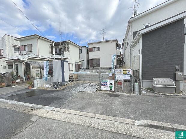 【外観】現在建築中!落ち着いた街並みで新生活を始めることが出来そう!周辺の物件も併せてご紹介させて頂きます!