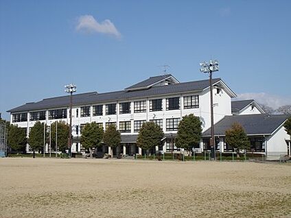 近江八幡市立武佐小学校 徒歩1000m