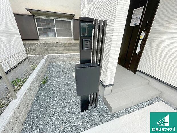 【外観】安心の10年保証!外観を美しく保ち、雨水で汚れを落とします!気になることがありましたら、お気軽にお問い合わせください!