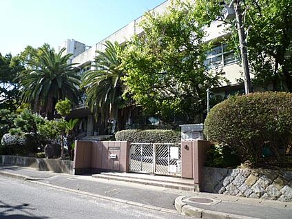 大阪狭山市立西小学校 徒歩700m