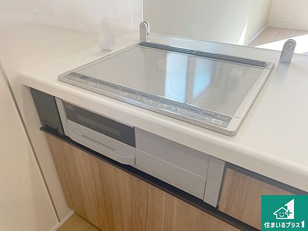 【コンロ】3口あるので、まとめて料理をする時も大活躍!