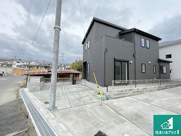 【外観】安心の10年保証！外観を美しく保ち、雨水で汚れを落とします！気になることがありましたら、お気軽にお問い合わせください！