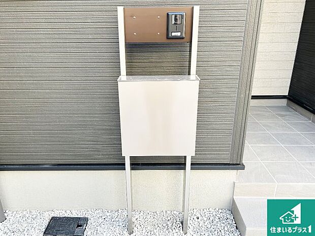 【外観】安心の10年保証!外観を美しく保ち、雨水で汚れを落とします!気になることがありましたら、お気軽にお問い合わせください!