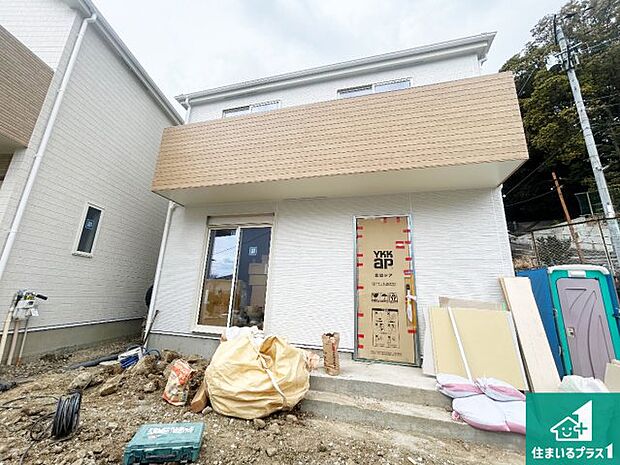 【外観】現在建築中！落ち着いた街並みで新生活を始めることが出来そう！周辺の物件も併せてご紹介させて頂きます！