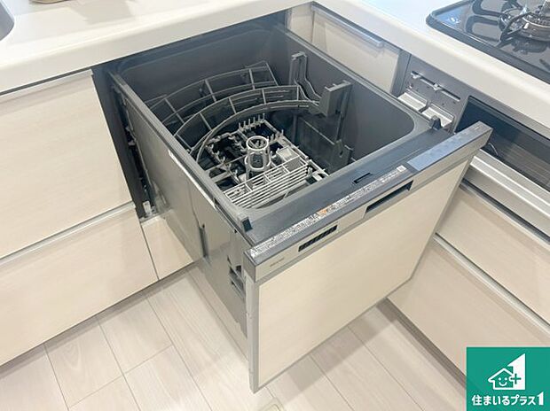 【食洗器】食器洗いをボタン一つでお任せできます！ 