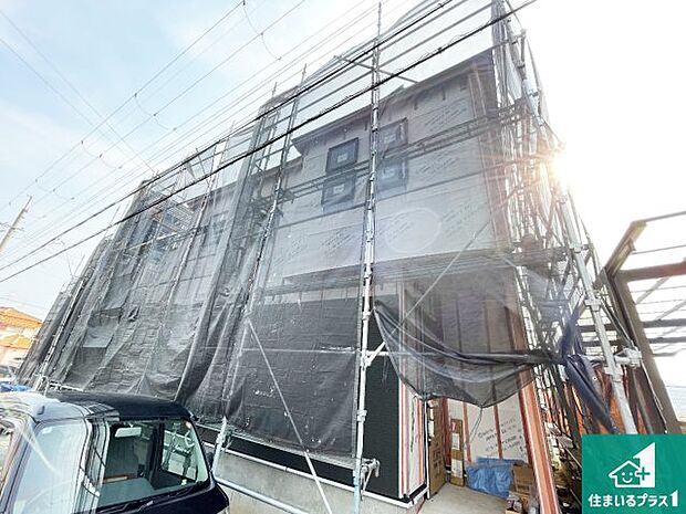 【外観】建築中ですが現地を見ると分かる事もございますので、ぜひ一度現地をご覧ください。
