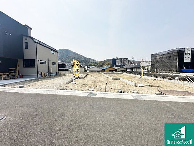【外観パース】周辺は落ち着いた街並みの住宅地!子育てがしやすい住環境です!まだ未完成ですが、現地でしかわからない事もございます。是非一度ご覧ください。