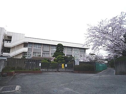 上牧町立上牧小学校 徒歩1900m