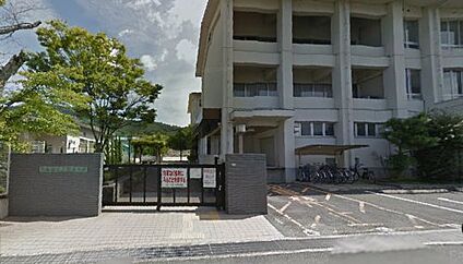 桜井市立三輪小学校 徒歩960m