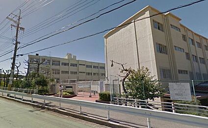 神戸市立広陵小学校 徒歩550m