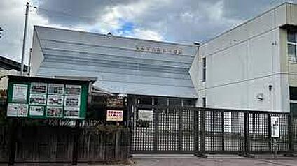 亀岡市立詳徳中学校 徒歩550m