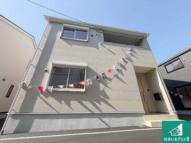 【外観】安心の10年保証!外観を美しく保ち、雨水で汚れを落とします!気になることがありましたら、お気軽にお問い合わせください!