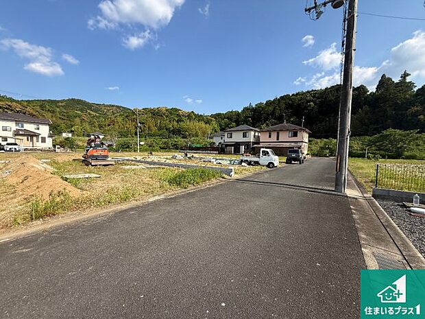 【外観】現在建築中！落ち着いた街並みで新生活を始めることが出来そう！周辺の物件も併せてご紹介させて頂きます！