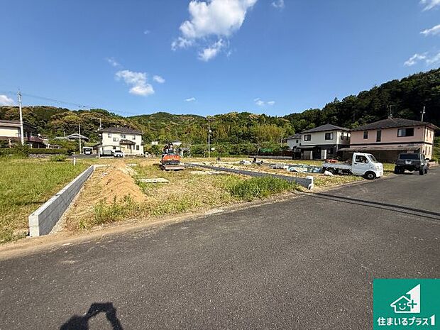 【外観】現在建築中！落ち着いた街並みで新生活を始めることが出来そう！周辺の物件も併せてご紹介させて頂きます！