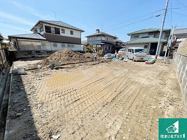 【外観】現在建築中!落ち着いた街並みで新生活を始めることが出来そう!周辺の物件も併せてご紹介させて頂きます!