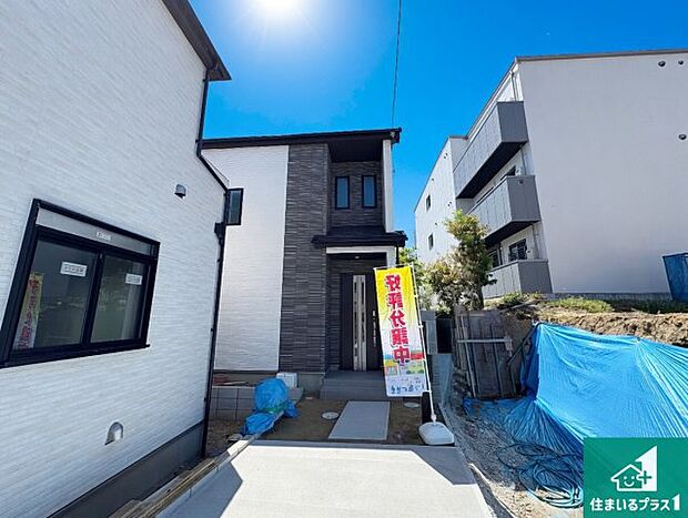 【外観】安心の10年保証!外観を美しく保ち、雨水で汚れを落とします!気になることがありましたら、お気軽にお問い合わせください!