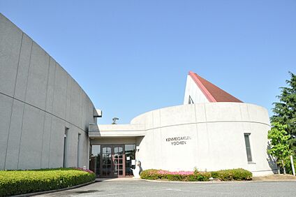 賢明学院幼稚園 徒歩560m