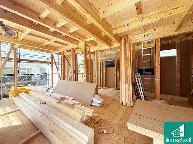 【外観】現在建築中！落ち着いた街並みで新生活を始めることが出来そう！周辺の物件も併せてご紹介させて頂きます！