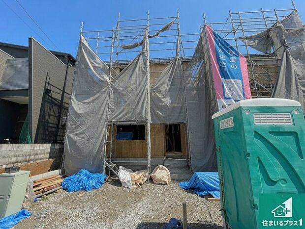 【外観】現在建築中！落ち着いた街並みで新生活を始めることが出来そう！周辺の物件も併せてご紹介させて頂きます！