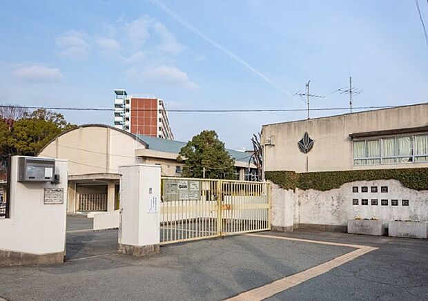 豊中市立第十四中学校