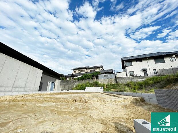 【外観】建築中ですが現地を見ると分かる事もございますので、ぜひ一度現地をご覧ください。