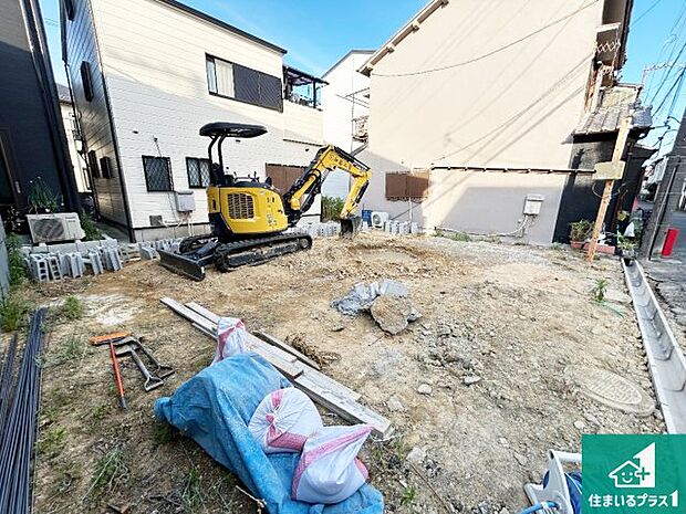【外観】周辺は落ち着いた街並みの住宅地!子育てがしやすい住環境です!まだ未完成ですが、現地でしかわからない事もございます。是非一度ご覧ください。