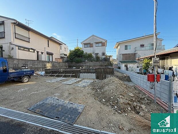 【外観】現在建築中！落ち着いた街並みで新生活を始めることが出来そう！周辺の物件も併せてご紹介させて頂きます！