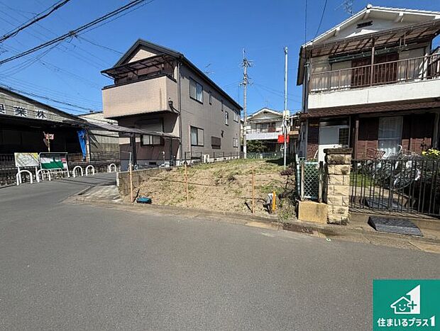 【外観】周辺は落ち着いた街並みの住宅地！子育てがしやすい住環境です！まだ未完成ですが、現地でしかわからない事もございます。是非一度ご覧ください。