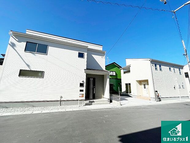 【外観】安心の10年保証!外観を美しく保ち、雨水で汚れを落とします!気になることがありましたら、お気軽にお問い合わせください!
