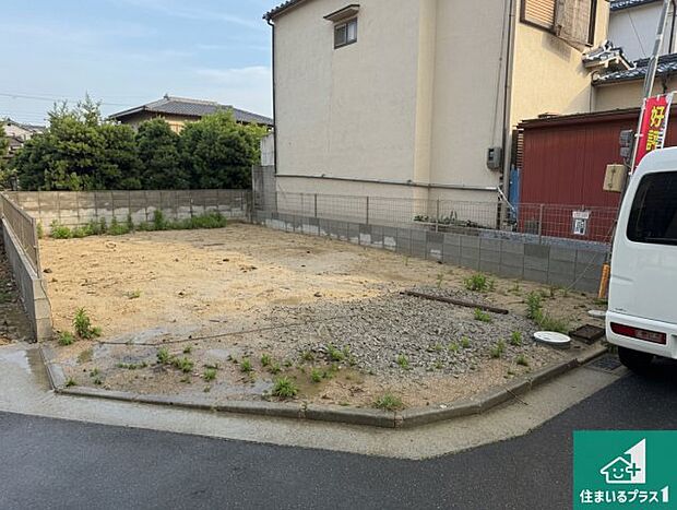 【外観】周辺は落ち着いた街並みの住宅地！子育てがしやすい住環境です！まだ未完成ですが、現地でしかわからない事もございます。是非一度ご覧ください。