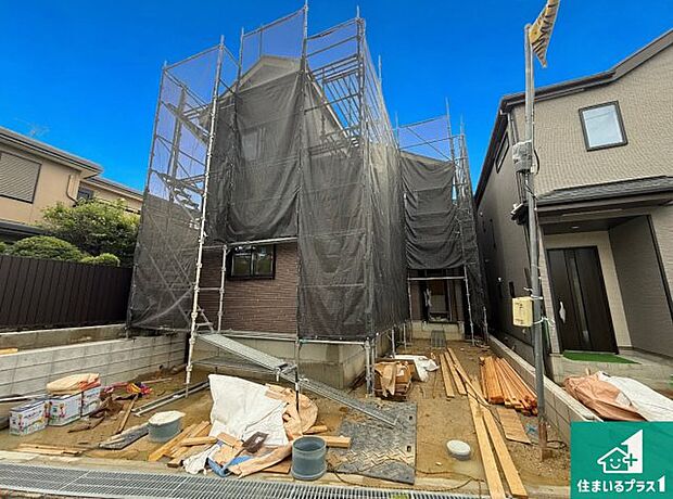 【外観】周辺は落ち着いた街並みの住宅地！子育てがしやすい住環境です！まだ未完成ですが、現地でしかわからない事もございます。是非一度ご覧ください。