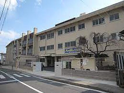 向日市立勝山中学校 徒歩1560m
