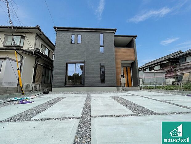 【外観】安心の10年保証！外観を美しく保ち、雨水で汚れを落とします！気になることがありましたら、お気軽にお問い合わせください！