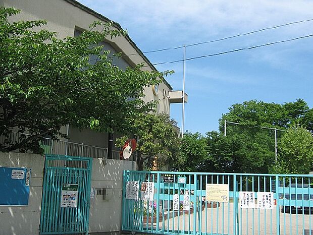 枚方市立枚方小学校