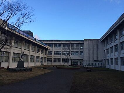彦根市立中央中学校 徒歩800m