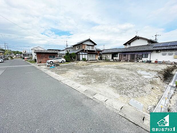 【外観】現在建築中！落ち着いた街並みで新生活を始めることが出来そう！周辺の物件も併せてご紹介させて頂きます！