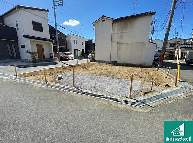 【外観】周辺は落ち着いた街並みの住宅地！子育てがしやすい住環境です！まだ未完成ですが、現地でしかわからない事もございます。是非一度ご覧ください。