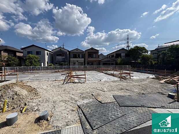 【外観】現在建築中！落ち着いた街並みで新生活を始めることが出来そう！周辺の物件も併せてご紹介させて頂きます！
