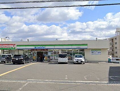 ファミリーマート枚方招提南町店 徒歩578m
