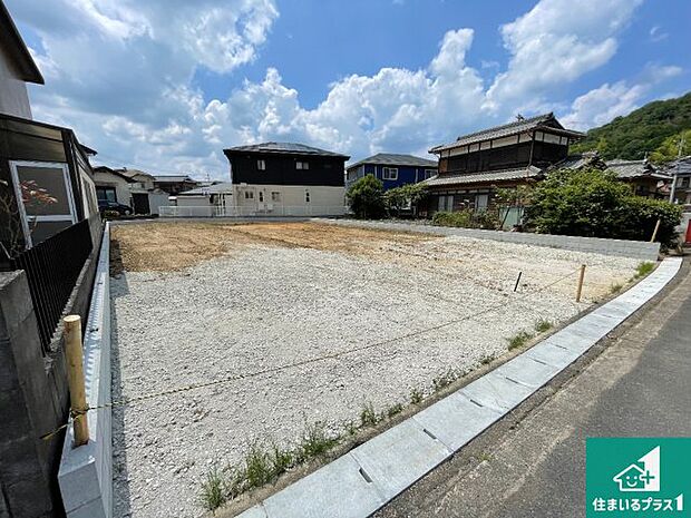 【外観】現在建築中!落ち着いた街並みで新生活を始めることが出来そう!周辺の物件も併せてご紹介させて頂きます!
