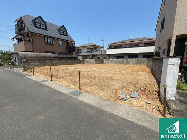 【外観】現在建築中!落ち着いた街並みで新生活を始めることが出来そう!周辺の物件も併せてご紹介させて頂きます!