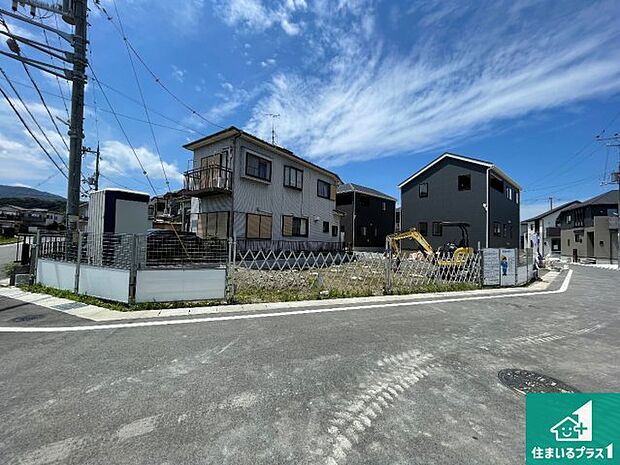 【外観】現在建築中！落ち着いた街並みで新生活を始めることが出来そう！周辺の物件も併せてご紹介させて頂きます！