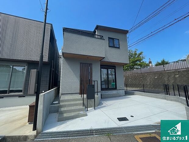 【外観】お客様に長く安心して住んでいだだける事にこだわった家づくり!住んでからのアフターサービスにもしっかりと取り組んでいます!