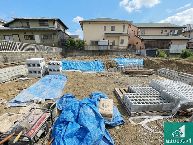 【外観】現在建築中!落ち着いた街並みで新生活を始めることが出来そう!周辺の物件も併せてご紹介させて頂きます!