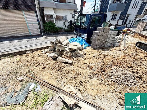 【外観】周辺は落ち着いた街並みの住宅地!子育てがしやすい住環境です!まだ未完成ですが、現地でしかわからない事もございます。是非一度ご覧ください。