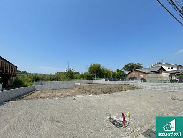 【外観】現在建築中!落ち着いた街並みで新生活を始めることが出来そう!周辺の物件も併せてご紹介させて頂きます!