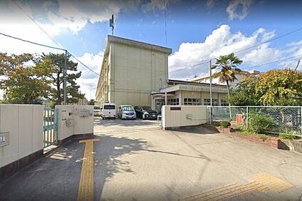 奈良市立伏見小学校 徒歩450m