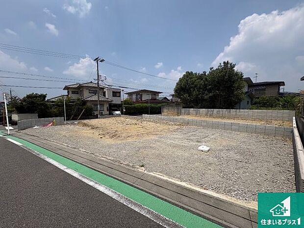 【外観】現在建築中!落ち着いた街並みで新生活を始めることが出来そう!周辺の物件も併せてご紹介させて頂きます!